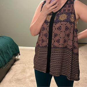 Simply Emma Black Top